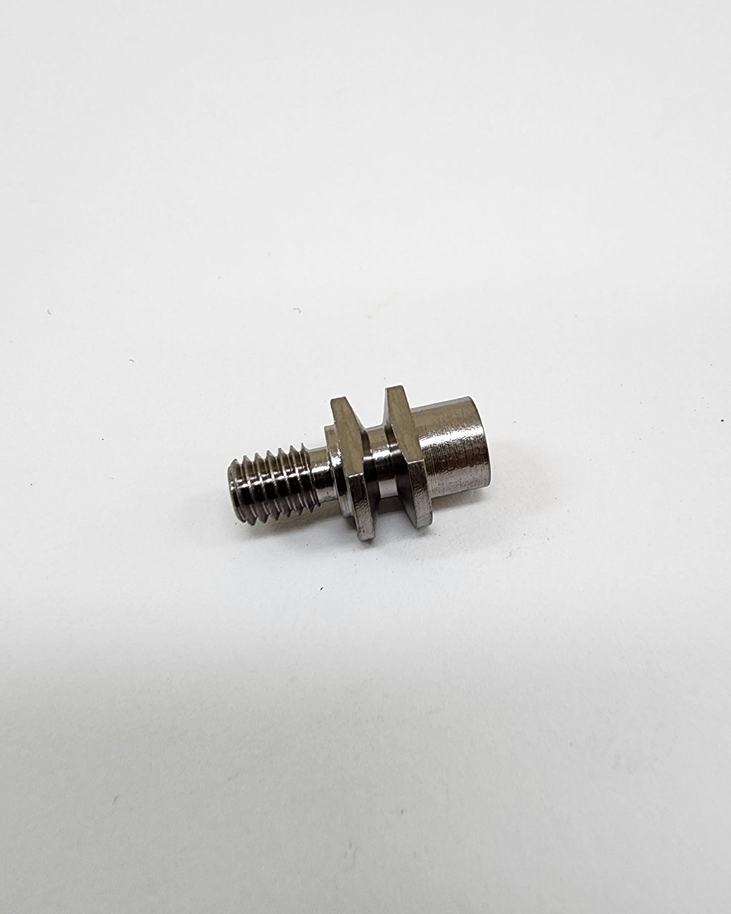Magnification fork break away bolt 10091906
