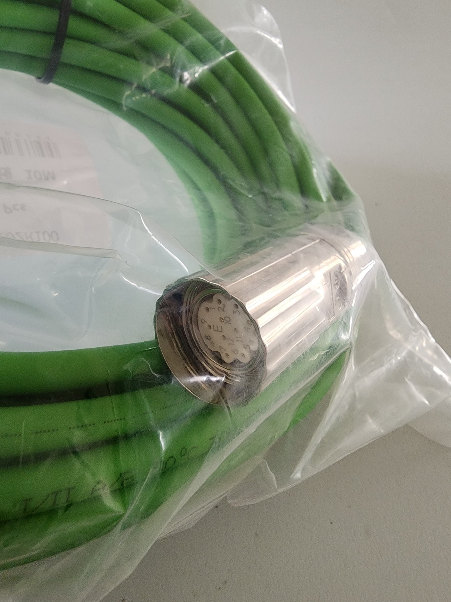 Encoder cable 10m vw3m8102r100 for Schneider